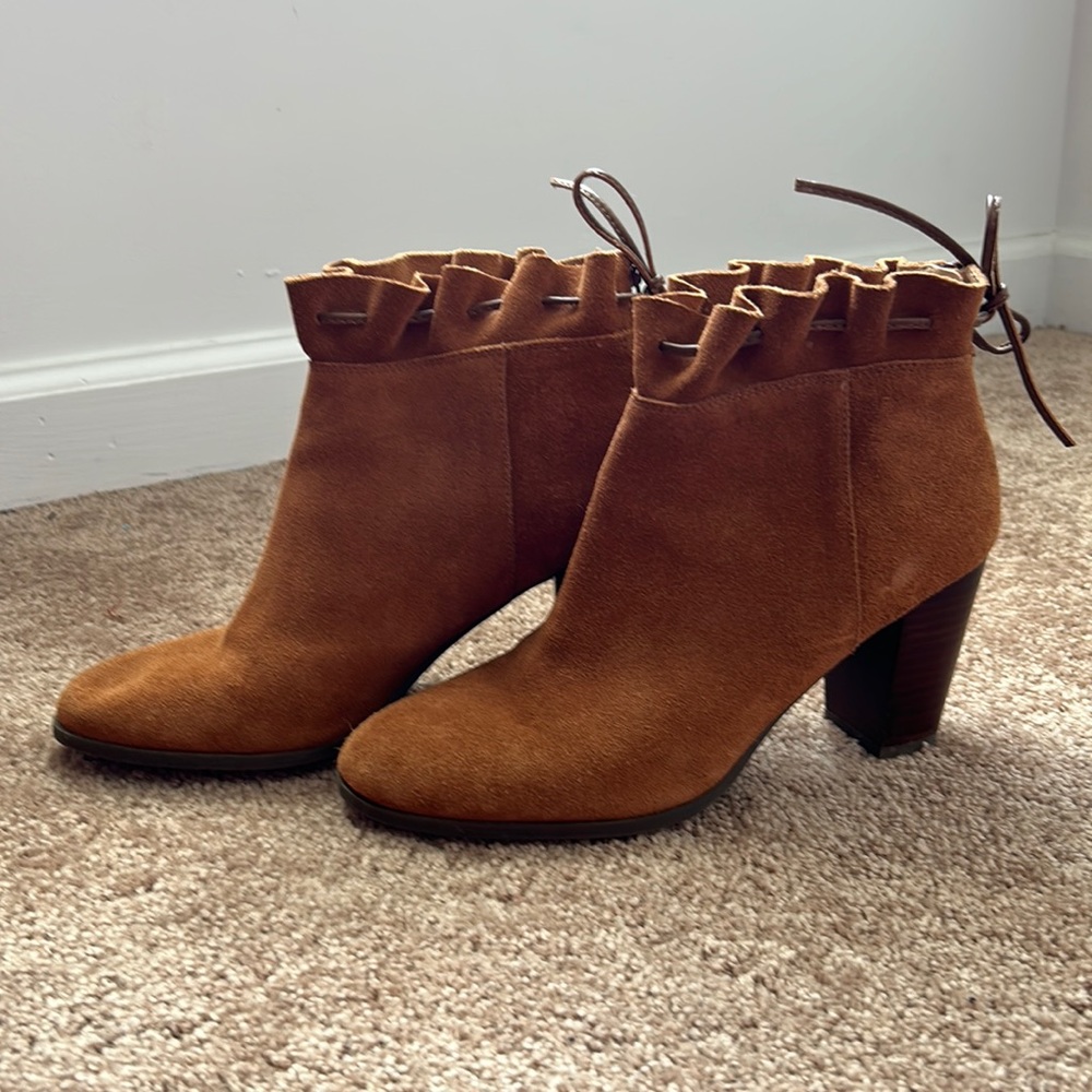 Crown & Ivy Brown suede heeled boots